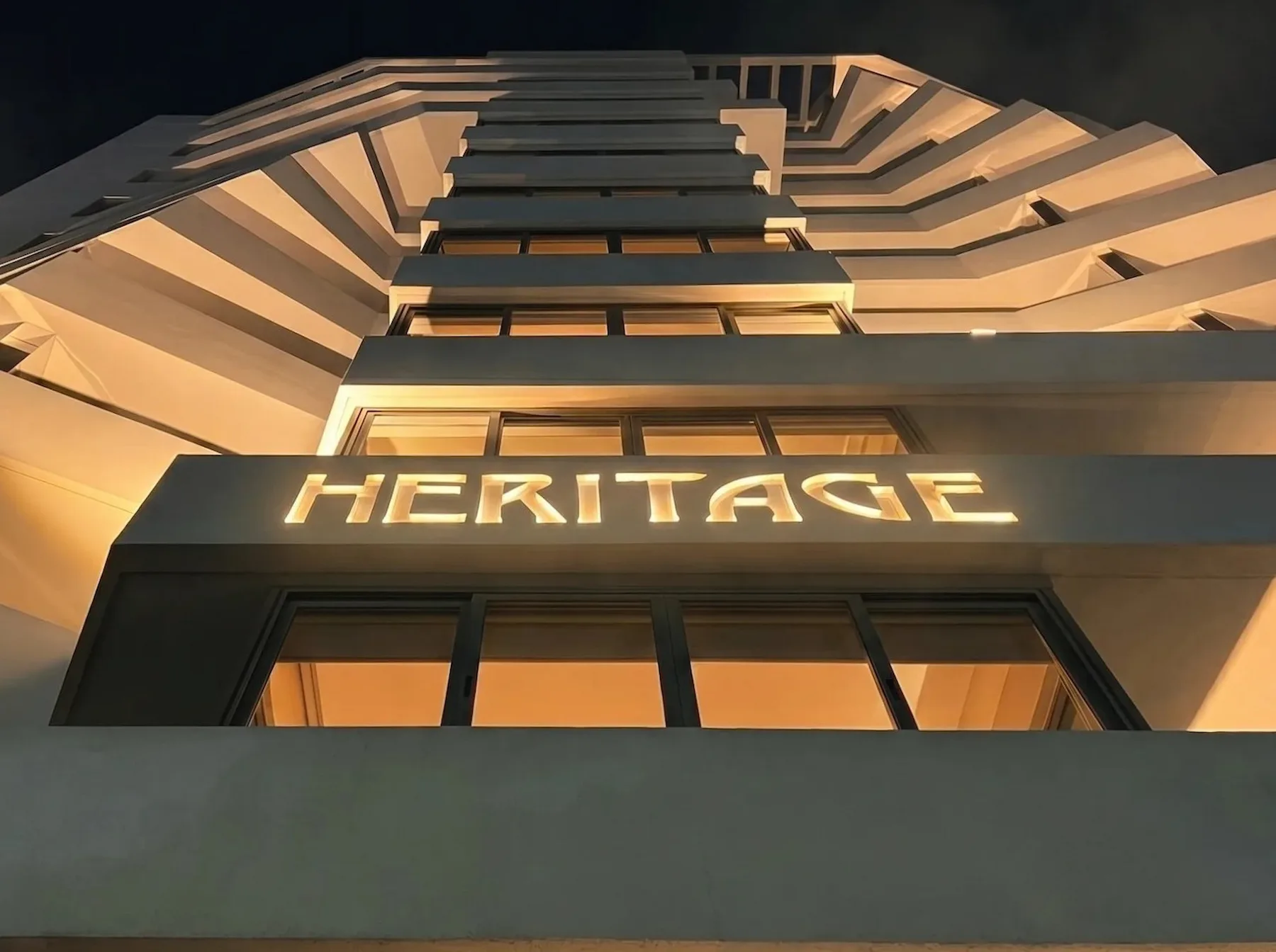 Heritage 432 night identity